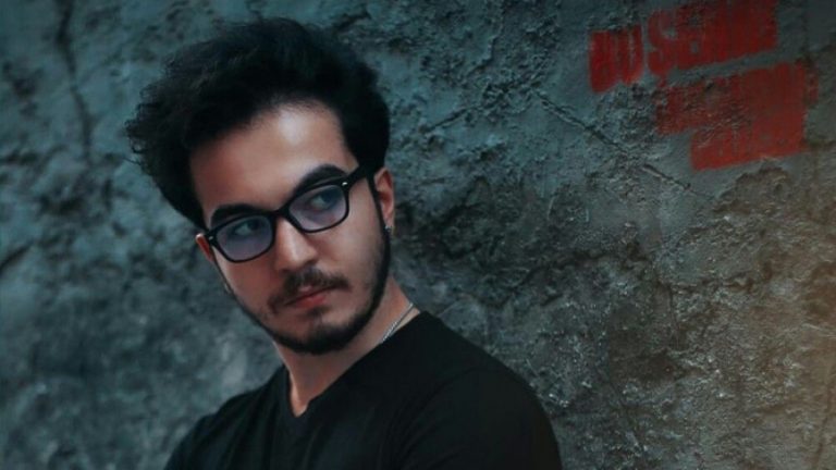 Youtuber Porçay’a ‘Uyuşturucuya Özendirmek’ten 4 Yıl 2 Ay Hapis Cezası!