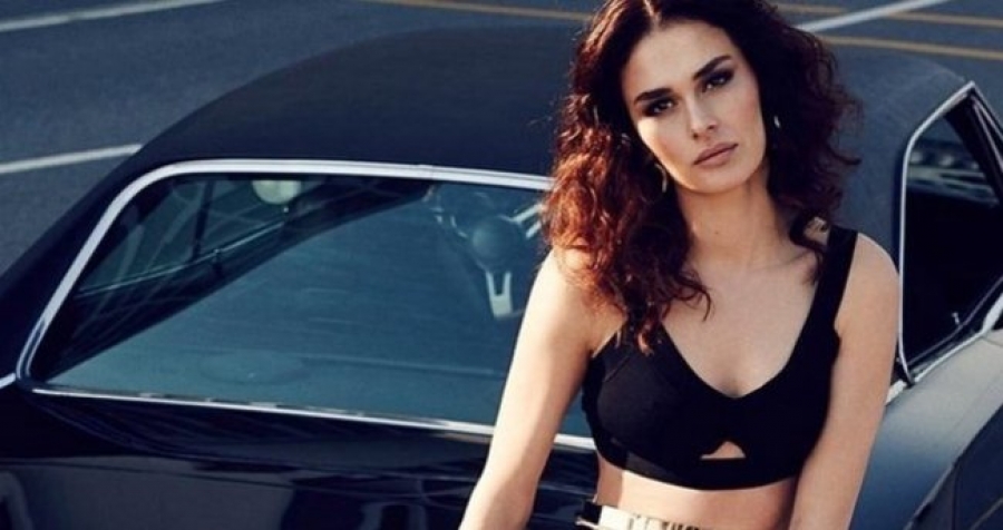 AYŞE HATUN ÖNAL “HİÇBİR ŞEY YAPMIYORUM”