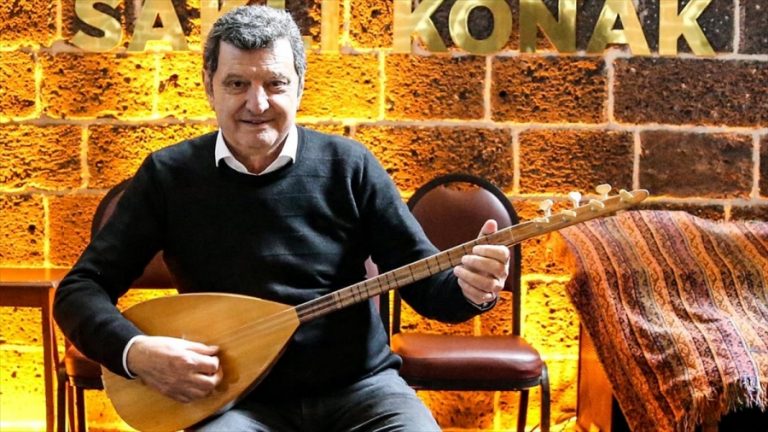 Ünlü Türkücü 50 Yıllık Sanat Hayatını Anlattı