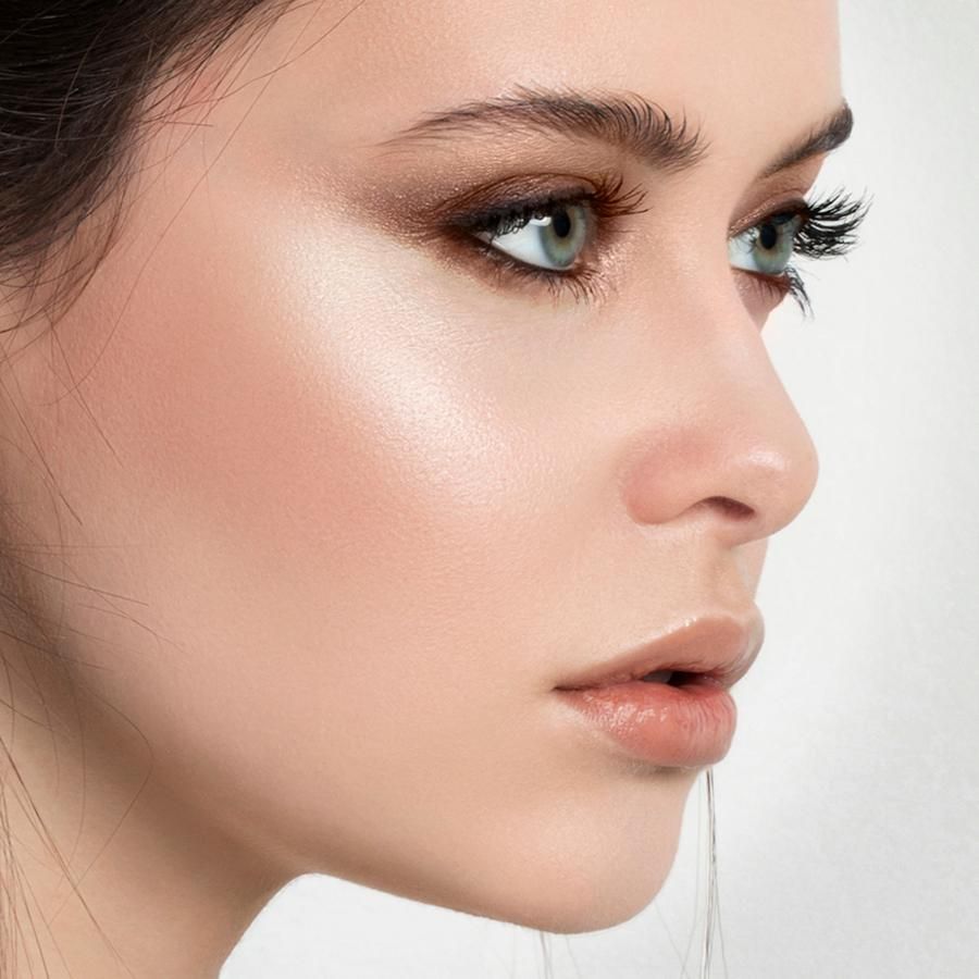 Beauty Lesson: Highlighting and Contouring | Highlighter makeup, Contour  makeup, Blush contour