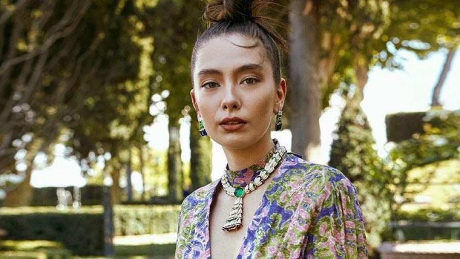 Neslihan Atagül’ün kariyer başlangıcı
