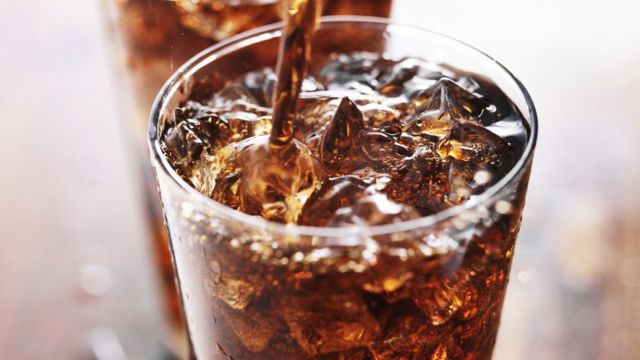 Diyet içecekler faydalı mı zararlı mı? - BBC News Türkçe