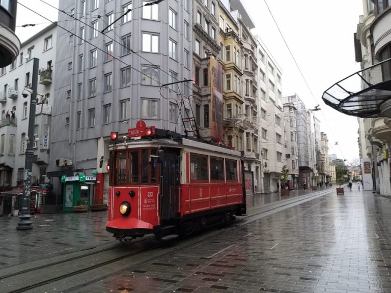 Son Dakika :Tam Kapanma Uzayacak mı?