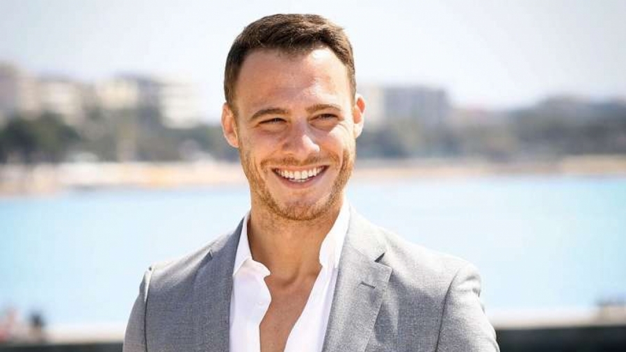 Kerem Bürsin iki diziyle iki farklı ülkede
