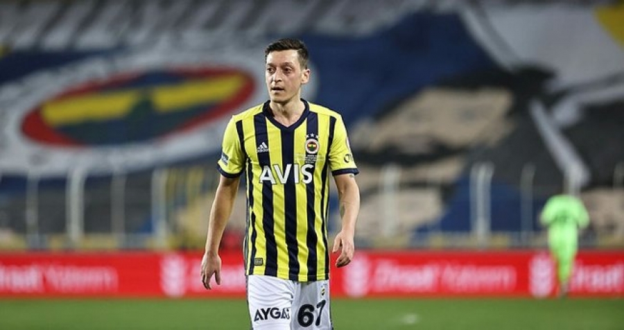 pas rekorunun yeni sahibi Mesut Özil oldu