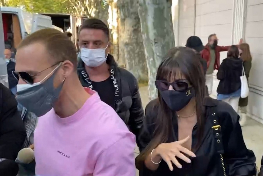 HANDE ERÇEL VE KEREM BÜRSİN BİRBİRİNDEN AYRILAMIYOR!