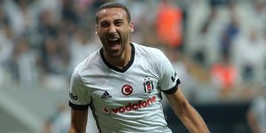 Cenk Tosun’un taraftarlara hediyesi