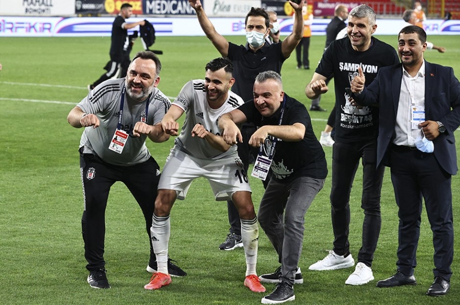 motosikletli kurye Beşiktaş’ı şampiyon yaptı
