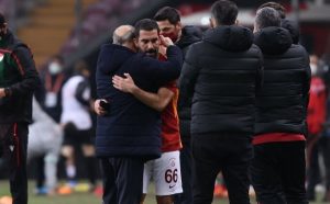 Kaptan Arda Turan’dan Fatih Terim’e duygusal veda