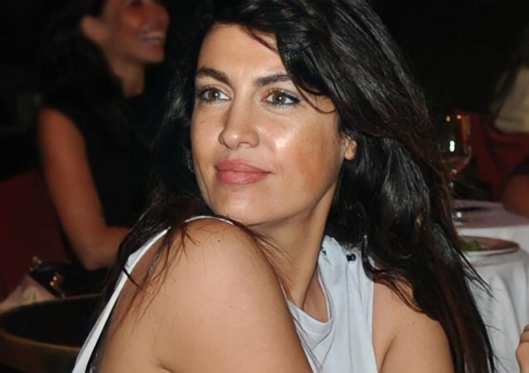 Tuğba Ekinci sevgilisinden ayrıldı cesur pozlar paylaştı