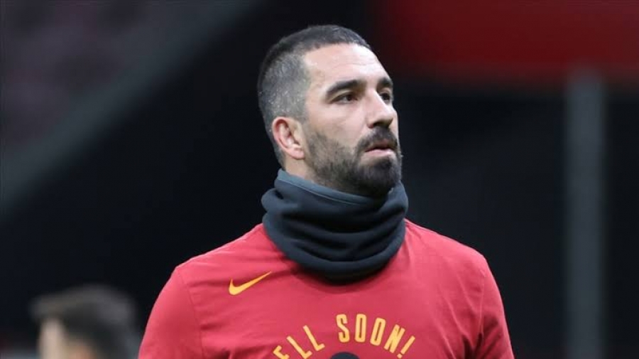 Süper Lig’e çıkan Altay, Arda Turan’ı istiyor!