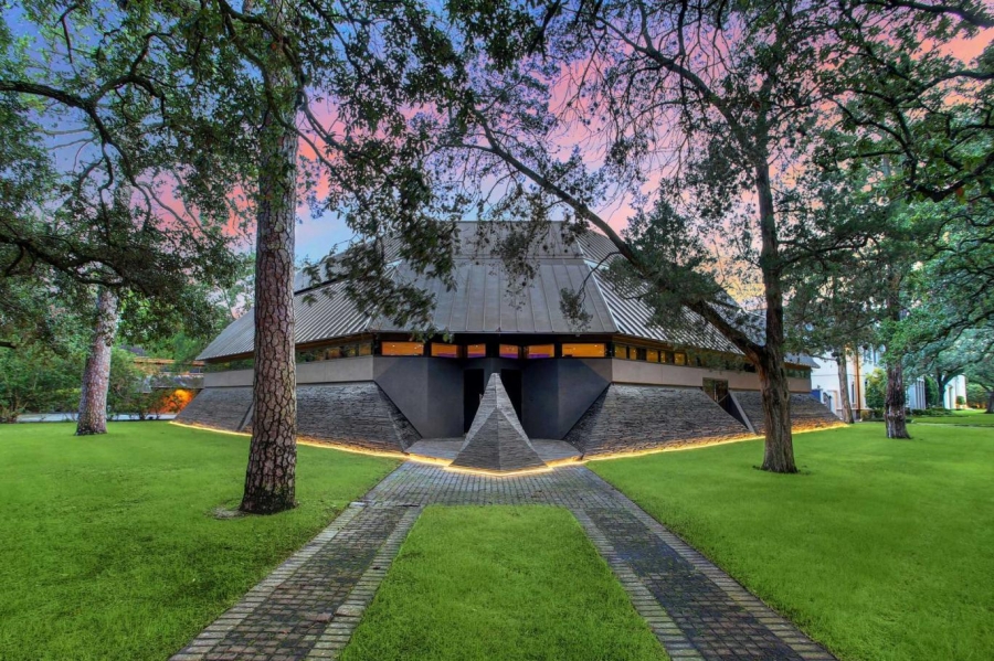 “Darth Vader Evi” satışa sunuldu
