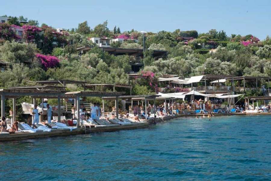 Bodrum plajları cüzdanları yakacak