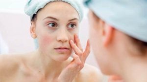 GÖZ ALTI MORLUKLARI NASIL GEÇER?