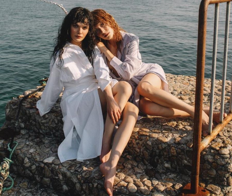 ‘HEM DOST, HEM DE KOMŞUYUZ’