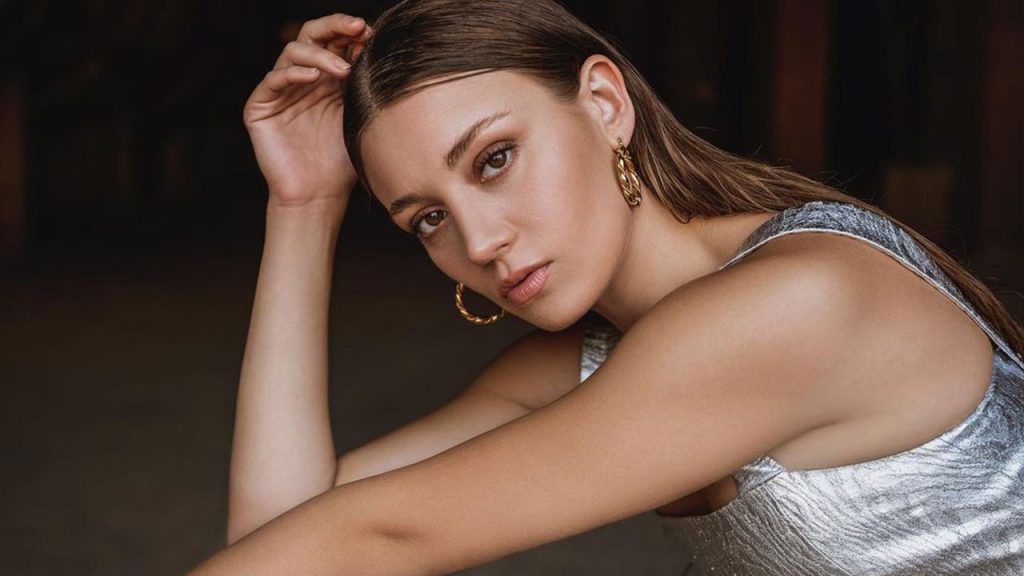 GİZEM KARACA’NIN YENİ PROJESİ BELLİ OLDU!