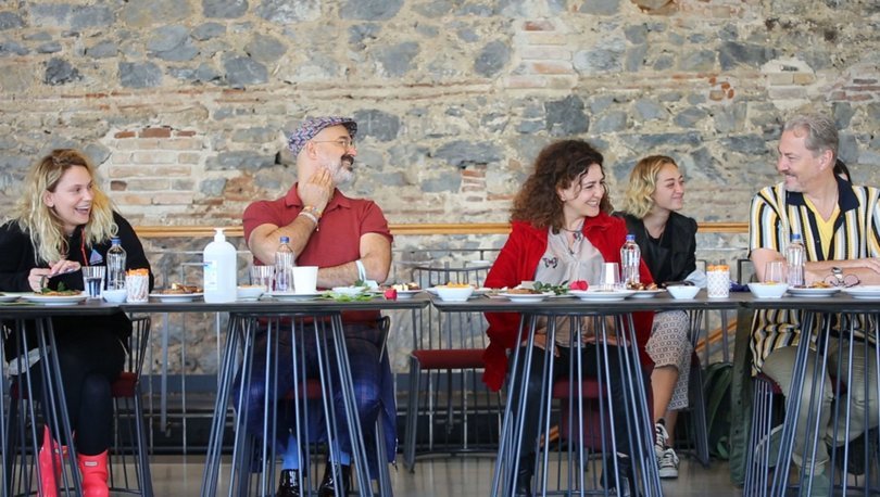 BERGEN’İN OKUMA PROVALARINDAN İLK FOTOĞRAFLAR