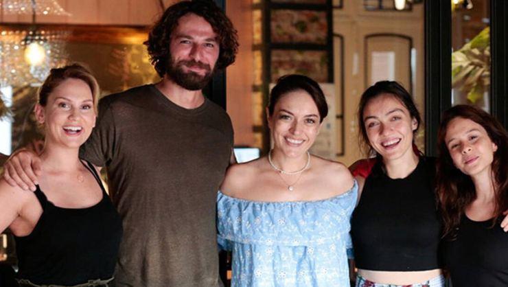 MASUMLAR APARTMANI’NDAN ‘CAMDAKİ KIZ’A FLAŞ TRANSFER!