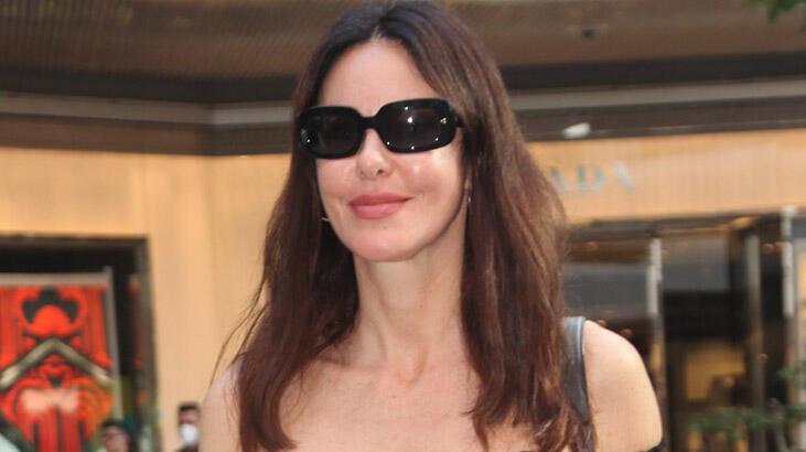 DEFNE SAMYELİ: KARANTİNA SÜRECİNİ SORUNSUZ ATLATTIM