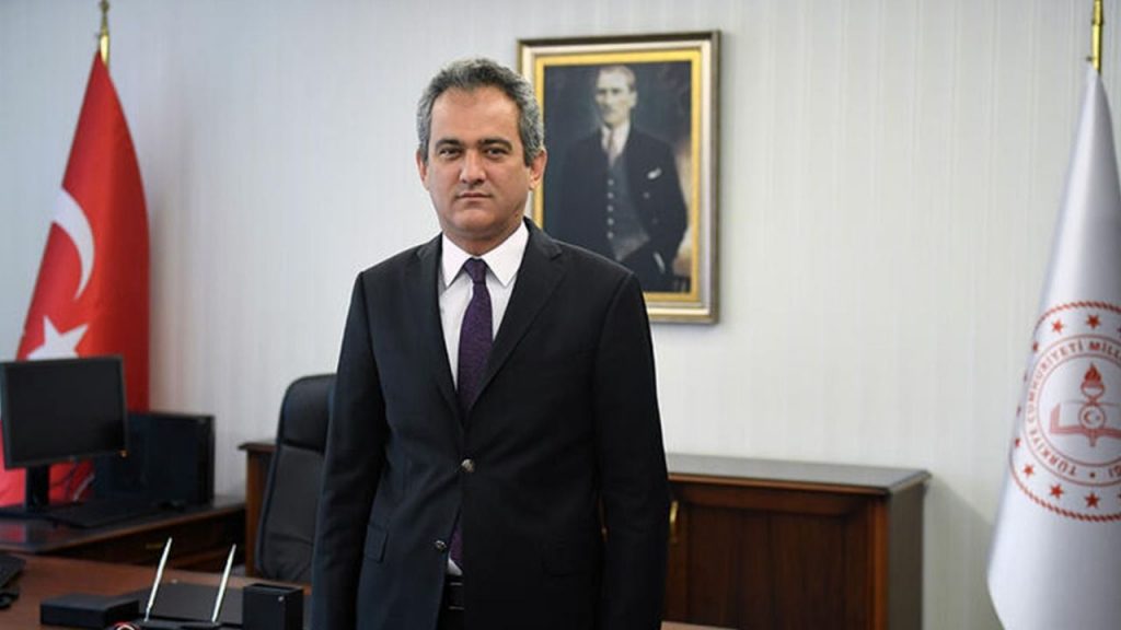 SON DAKİKA… BAKAN ÖZER’DEN OKULLARDA PCR TESTİ AÇIKLAMASI