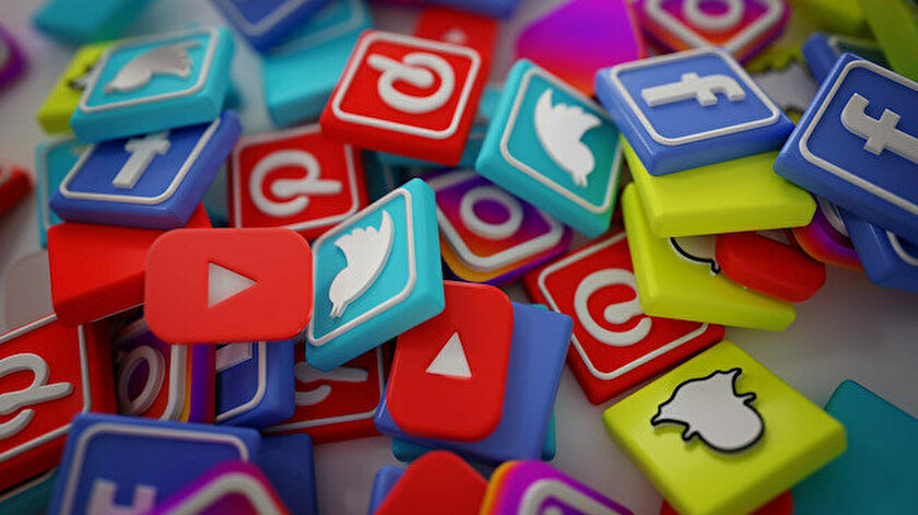 SOSYAL MEDYA DÜZENLEMESİNDE DİKKAT ÇEKEN KARAR!