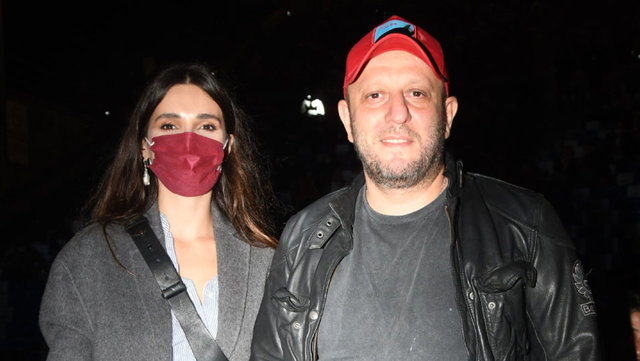 ÜNLÜ ÇİFTTEN ‘EVLİLİK’ AÇIKLAMASI