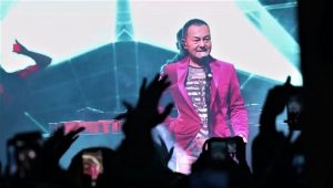 SERDAR ORTAÇ’IN KONSERİ SONRASI KAVGA!