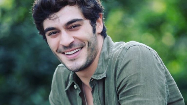 Burak Deniz’den Milyonluk Anlaşma!