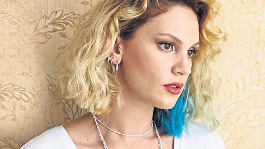 Farah Zeynep Abdullah Değişimiyle Şaşırttı!