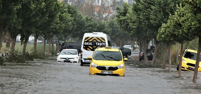 Meteoroloji’den Kırmızı Uyarı! Okullar Tatil Edildi