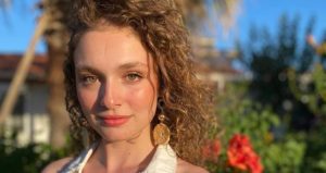 Serra Arıtürk, Bakın Hangi Oyuncuyla Birlikteymiş!