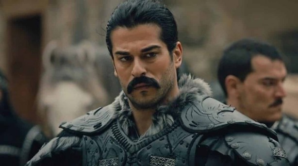 Burak Özçivit Set Çalışanlarına Hakaretten Hakim Karşısında