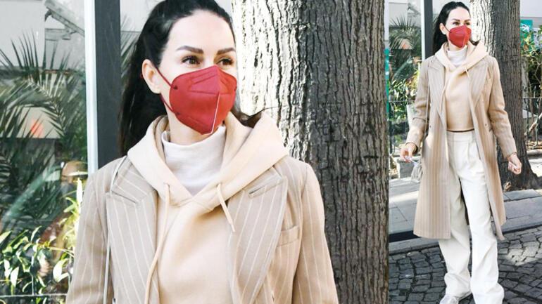 Yasemin Özilhan Tarzıyla Beğeni Topladı