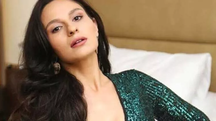 Selin Yeninci, Cannes Yolcusu