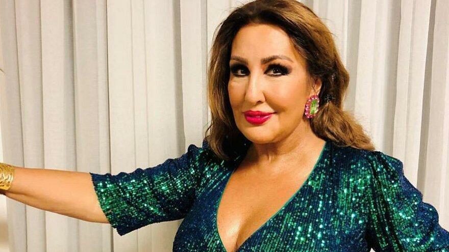 Nükhet Duru’dan Takipçisine Tepki!