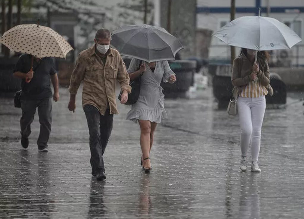 Meteoroloji’den Çok Sayıda İl İçin Sağanak Yağış Uyarısı!