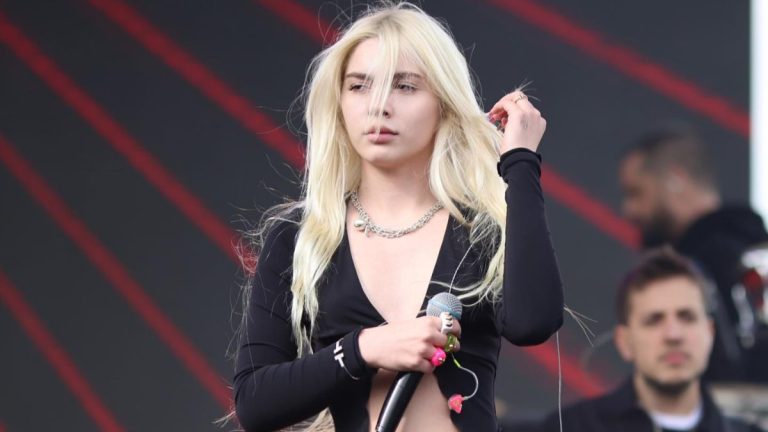 Aleyna Tilki’den Dikkat Çeken Paylaşım