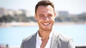 İspanya’da Kerem Bürsin’e ‘En İyi Aktör’ Ödülü!