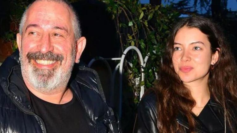 Cem Yılmaz Genç Sevgilisi Rüya Demirbulut’tan Ayrıldı!