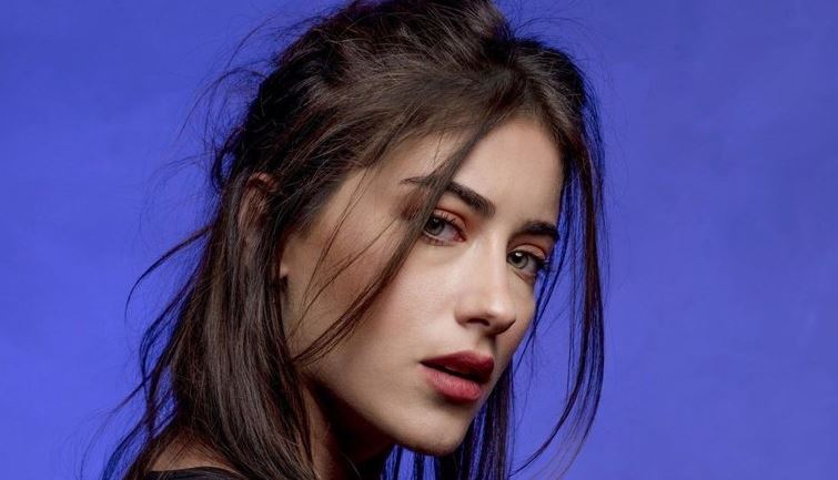 Hazal Kaya’ya Kötü Haber!