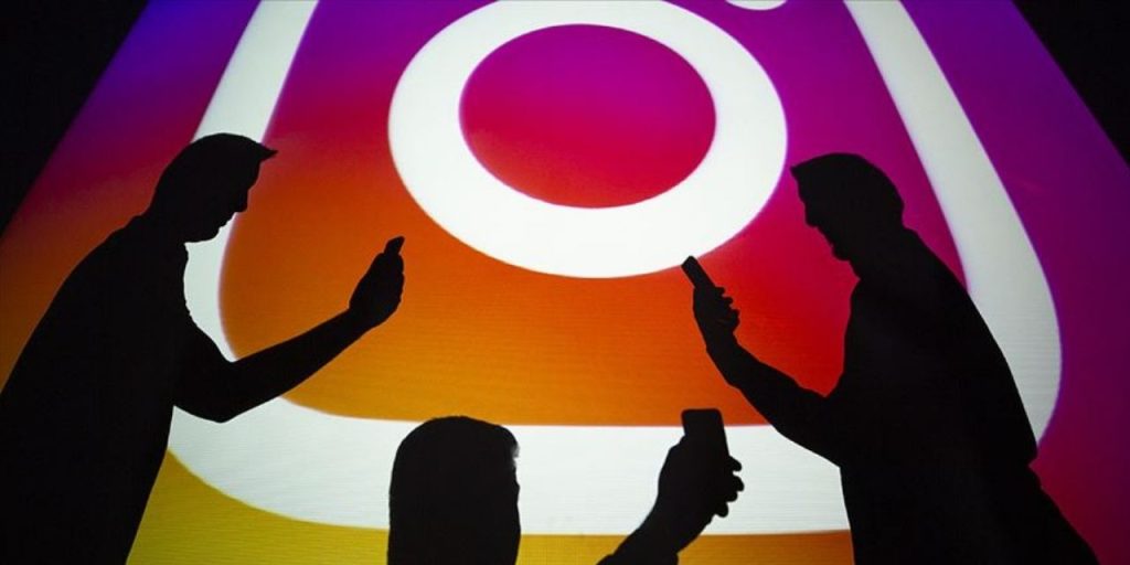 Instagram Stalkerlarına Kötü Haber! Tüm Hesaplar Tek Hamleyle Engellenecek