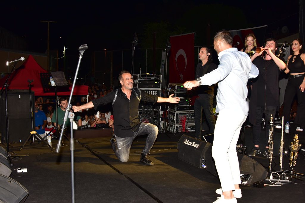 Konserden Hastaneye Koştu